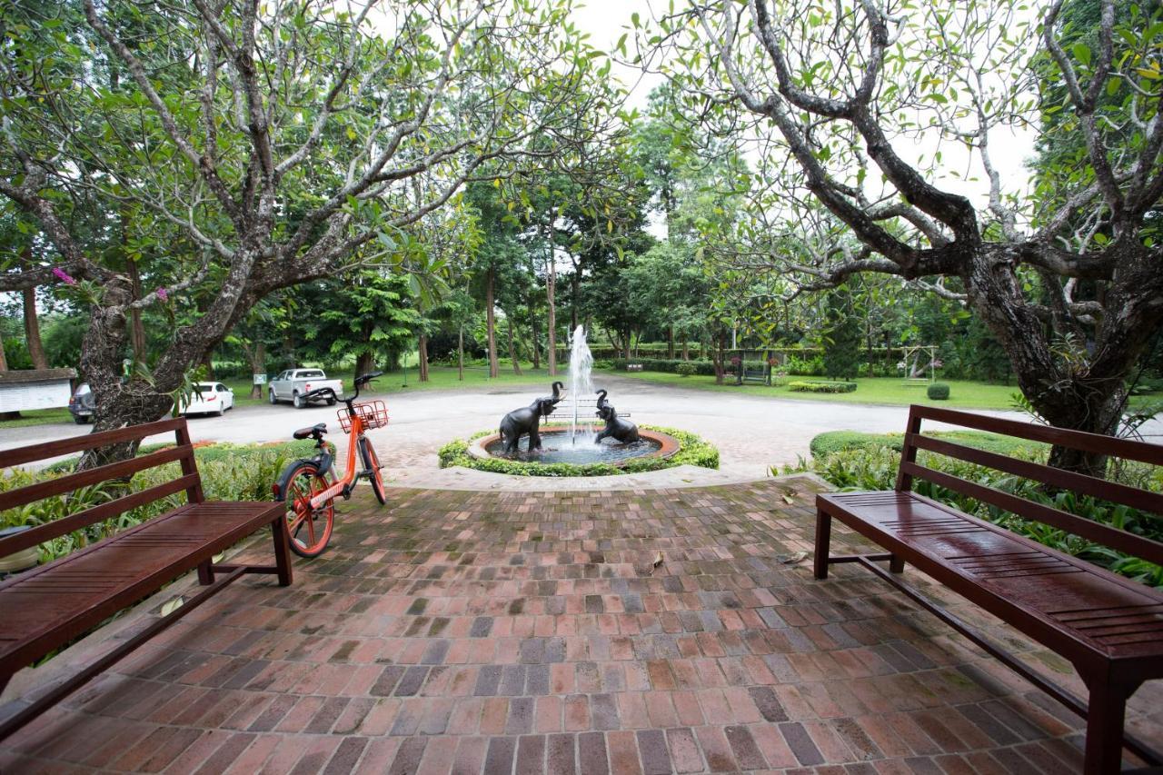 The Imperial Chiang Mai Resort & Sports Club Exterior foto